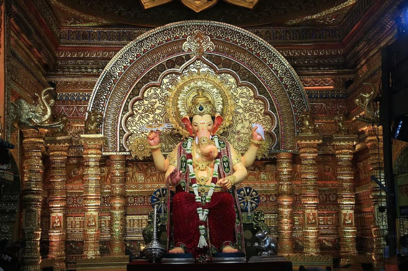 Lalbaugcha Raja Sarvajanik Ganeshotsav